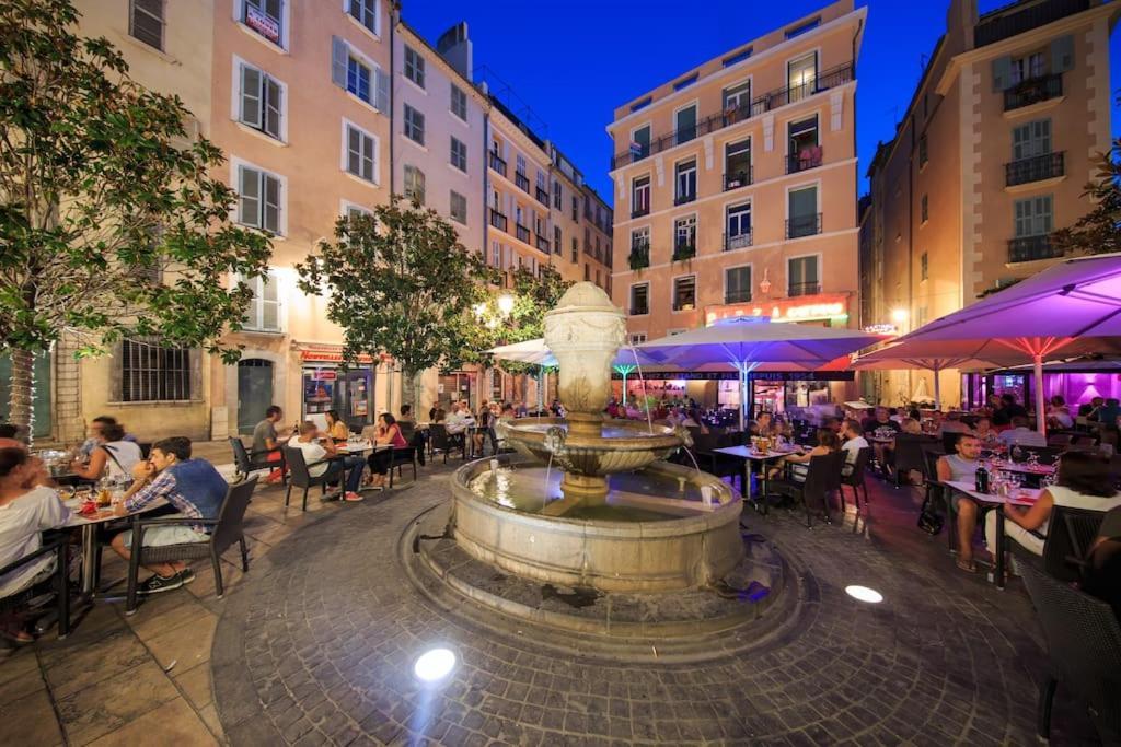 Appartement Neuf Au Coeur De Toulon Exterior foto